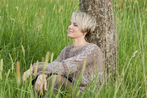 daten met oudere vrouw|10+ tips voor het versieren en ontmoeten van oudere vrouwen。